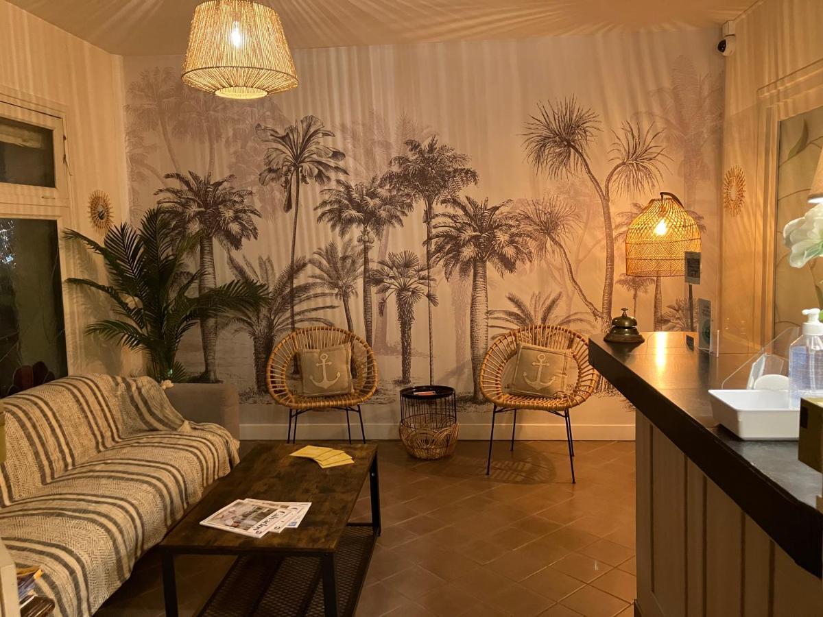 Hotel De La Cote Fleurie Довил Екстериор снимка